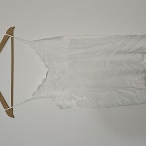 JODIFL White Camisole Top Womens L Scalloped Edge Silky Feel Summer Light NWT